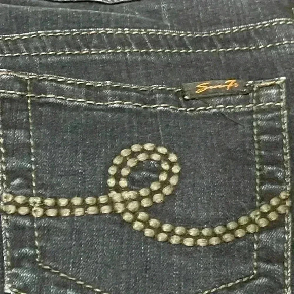 Seven 7 women’s Jeans boot cut size 8 99% Cotton 1% spandex in a dark blue Jean - Picture 3 of 8